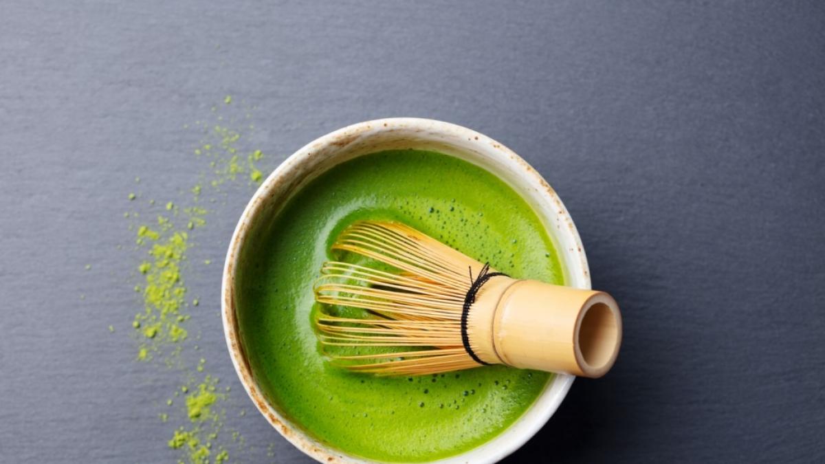Der Chasen geh&ouml;rt zur traditionellen Matcha-Zubereitung dazu. (Foto)