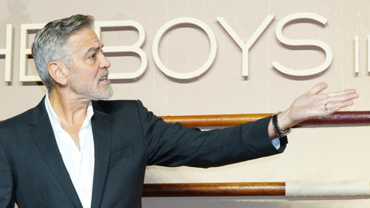 George Clooney hat sich nach dem Tod von Scott L. Schwartz ge&auml;u&szlig;ert. (Foto)