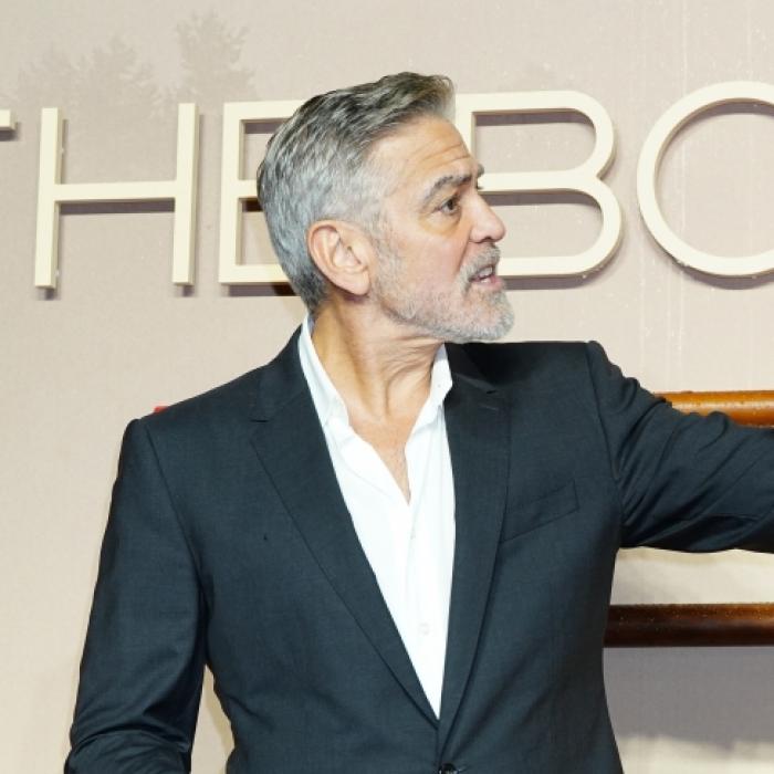 George Clooney trauert um seinen Co-Star (65) aus 