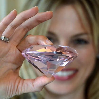 Deshalb musste die Diamanten-Expertin zu 