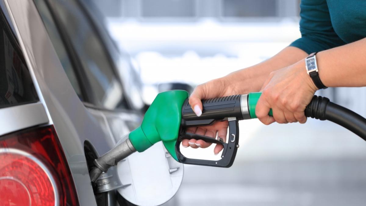 Tanken und Heizen mit fossilen Energien soll 2024 noch teurer werden. (Foto)