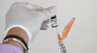 Weil er sich nicht gegen das Coronavirus impfen lassen will, hat ein Richter dem Vater nun das Besuchsrecht für seine Tochter entzogen.