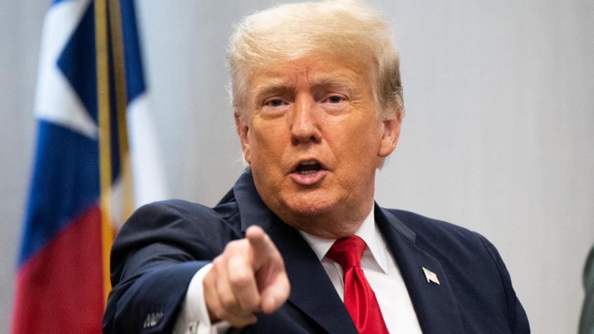 Gleich doppelt peinlich: Donald Trump w&uuml;tet wieder. (Foto)