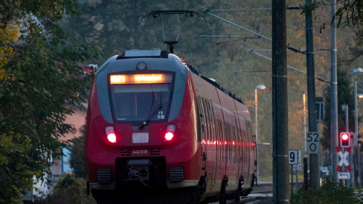 Wegen der Corona-Krise schr&auml;nkt die Deutsche Bahn den Regionalverkehr ein. (Foto)