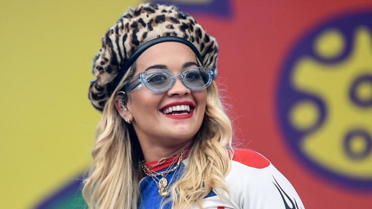 Rita Ora begeistert mit ihrer Schuhkollektion.