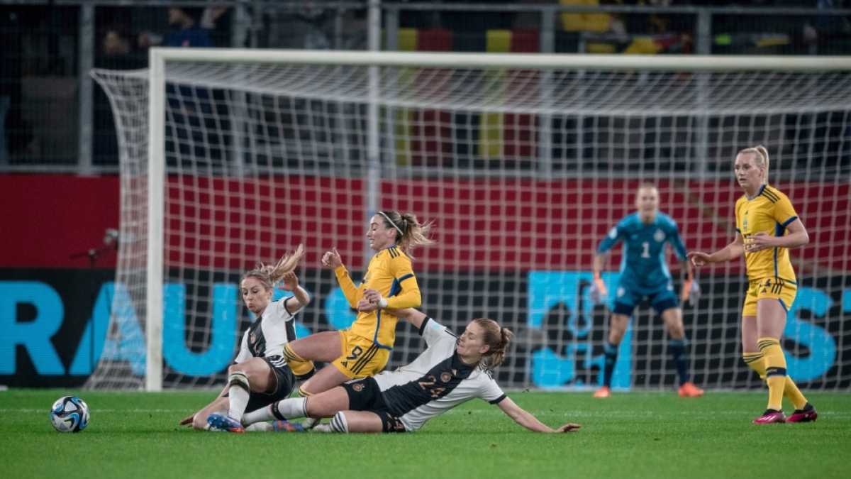 Die deutschen Fu&szlig;ballerinnen spielten im letzten L&auml;nderspiel vor der WM unentschieden gegen Schweden. (Foto)