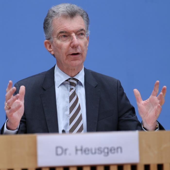 Merkel-Berater warnt vor Putin-Angriff auf den Westen