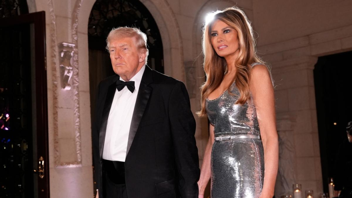 Dass ihr Sohn heimlich fotografiert wurde, soll Melania Trump w&uuml;tend gemacht haben. (Foto)