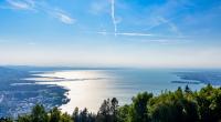 Bei einem schrecklichen Unfall auf dem Bodensee wurde eine Frau von einer Metallstange durchbohrt.
