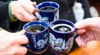 Glühwein ist auf vielen deutschen Weihnachtsmärkten 2022 deutlich teurer geworden. (Symbolfoto)
