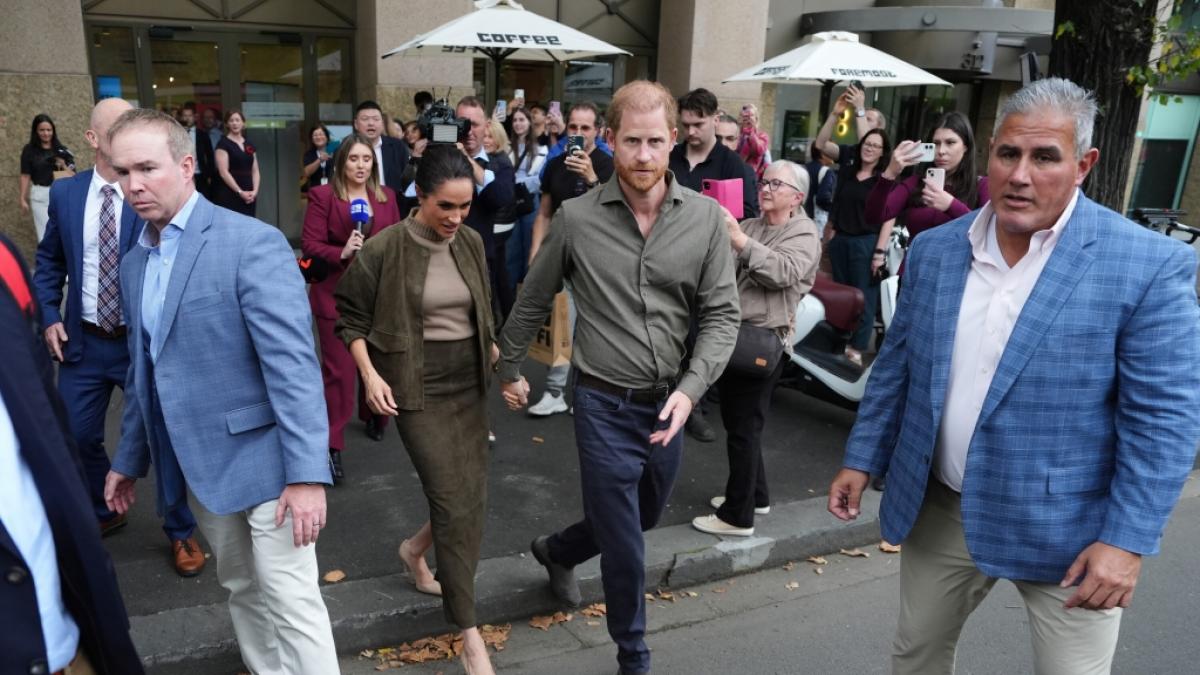 Palast-Blamage f&uuml;r Meghan und Harry: K&ouml;nigshaus h&auml;lt sich aus Familienskandal heraus (Foto)