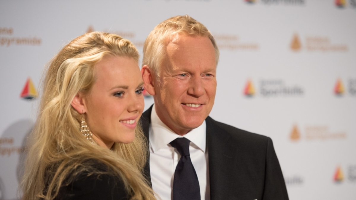 Moderator Johannes B. Kerner und seine Tochter Emily Becker-Kerner bei der Verleihung der "Goldenen Sportpyramide". (Foto)