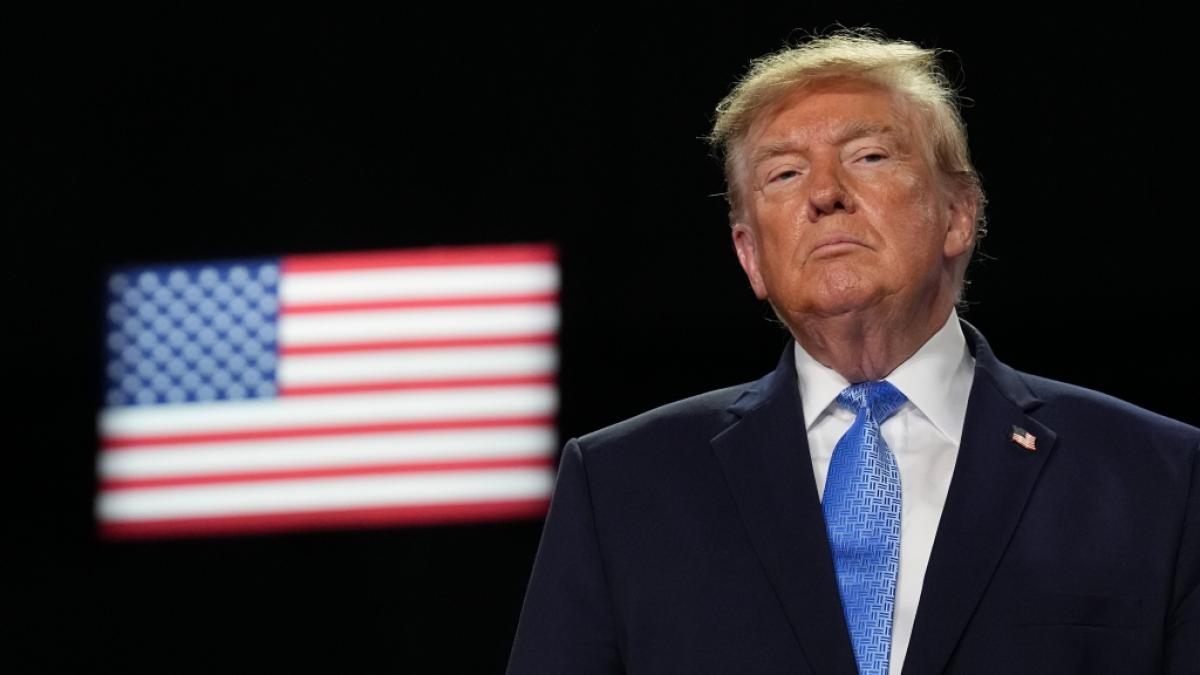 Hintern-Talk statt Krisenpolitik: CNN-Star zerlegt Trumps Wahlkampf-Auftritt. (Foto)