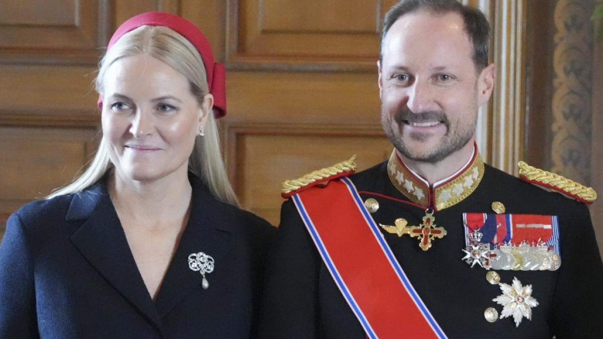 König Haakon VIII. und Königin Mette-Marit sind die derzeit wohl bekanntesten Mitglieder der norwegischen Königsfamilie - doch wer gehört noch zum Familienverband? (Foto)