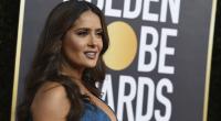 Salma Hayek heizt den Fans mit ihren Kurven ein.