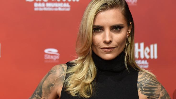 Kein Helene-Fischer-Tattoo für Sophia Thomalla.