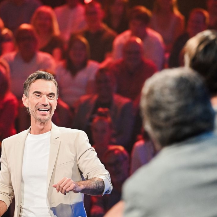 Wiederholung der Show im TV und online