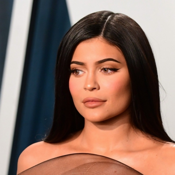 Sexy BH-Hammer! Selbst halbnackt stinkt Kylie gegen Selena ab