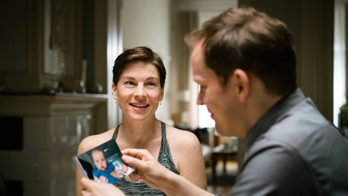 Im Drama "Wunschkinder" spielt Victoria Mayer Marie, die zusammen mit ihrem Mann Peter ein Kind adoptieren will. (Foto)