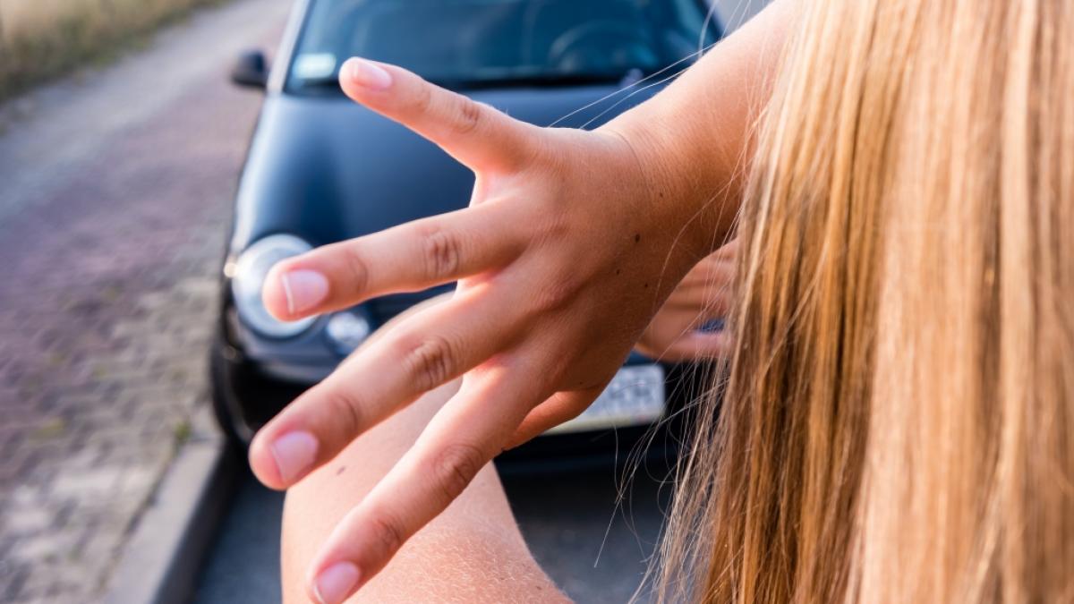In Saarwellingen hat ein Mann (49) seine Ehefrau mehrfach mit einem Auto &uuml;berfahren. (Symbolfoto) (Foto)