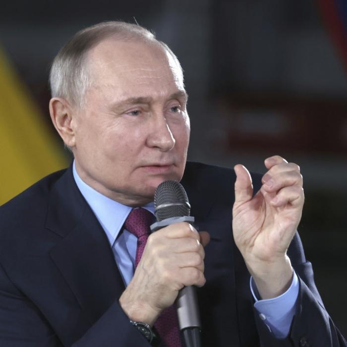 Insider sicher! Russland steuert auf Revolution zu