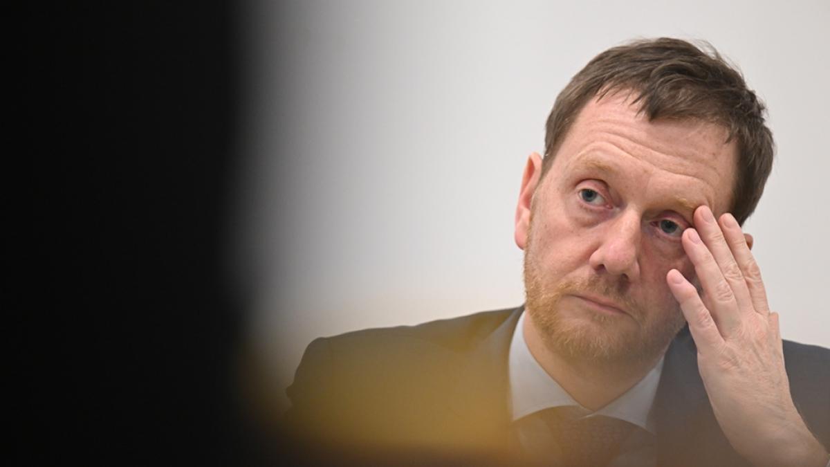Sachsens Ministerpr&auml;sident Michael Kretschmer wird nach einem MDR-Interview zum Umgang mit Wladimir Putin heftig kritisiert. (Foto)