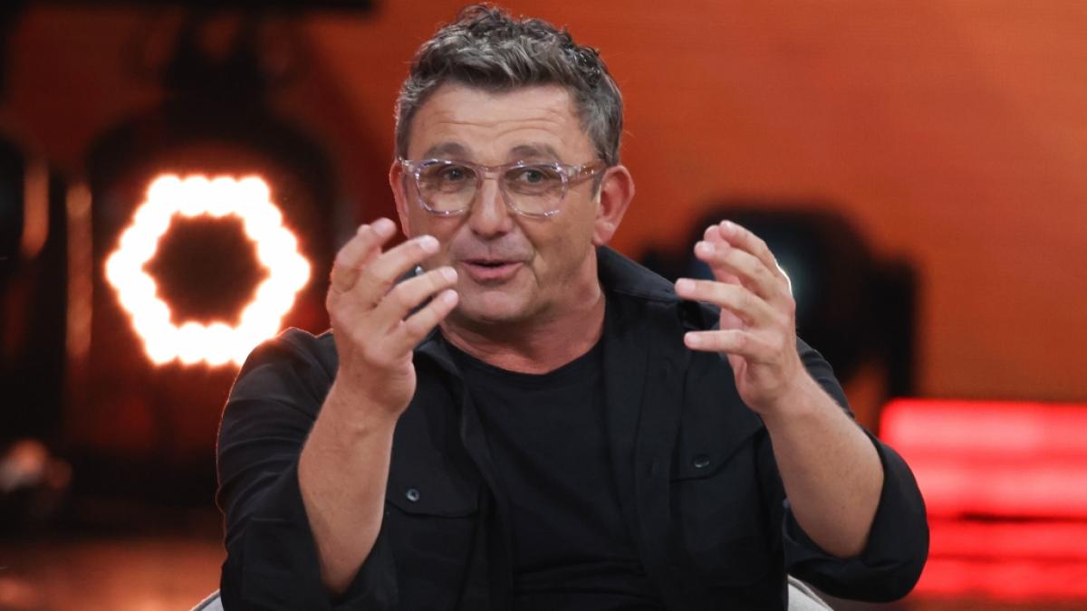 "Der Bergdoktor"-Star Hans Sigl wird immer wieder f&uuml;r miese Online-Abzocke missbraucht - Grund genug f&uuml;r den Schauspieler, seine Fans eindringlich vor den Betr&uuml;gern zu warnen. (Foto)