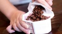Eltern sollten Puddings und Joghurts mit Toppings eher nicht anbieten. Sie enthalten laut Stiftung Warentest oft zu viel Zucker, Fett und Kalorien.