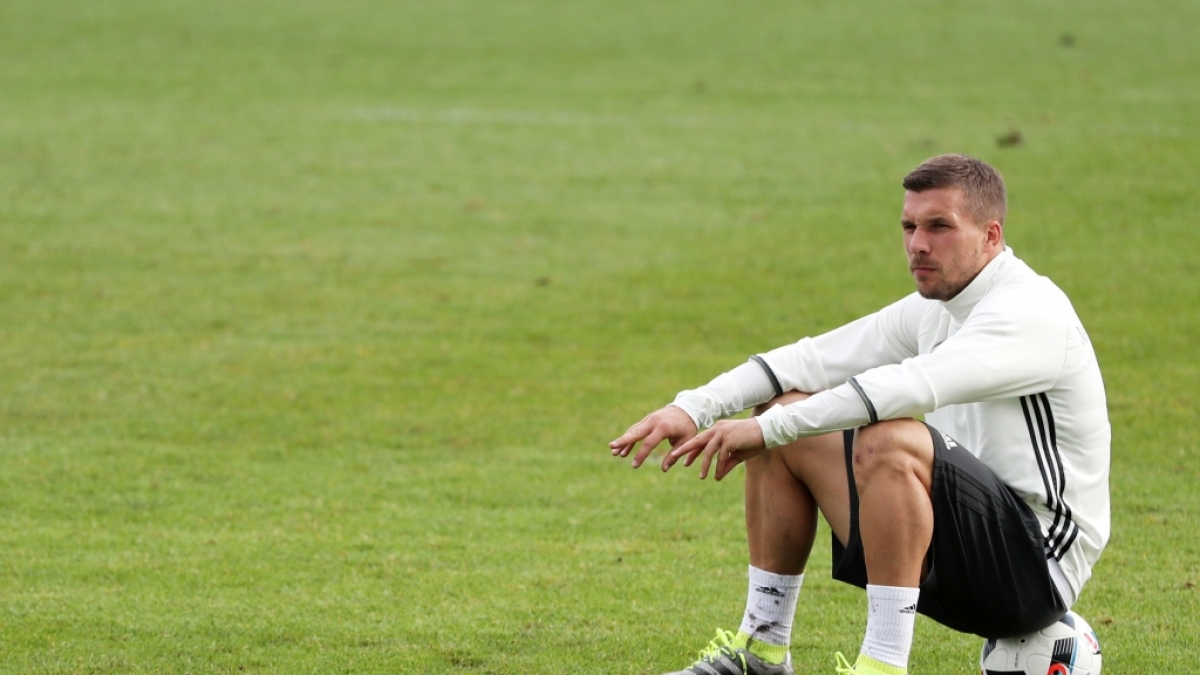 Lukas Podolski hat sich unter die Nadel gelegt. (Foto)