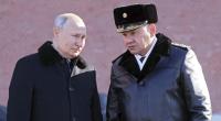 Werden Wladimir Putin und der russische Verteidigungsminister Sergej Schoigu (r.) noch vor ihrem Tod große Erfolge im Ukraine-Krieg feiern können?