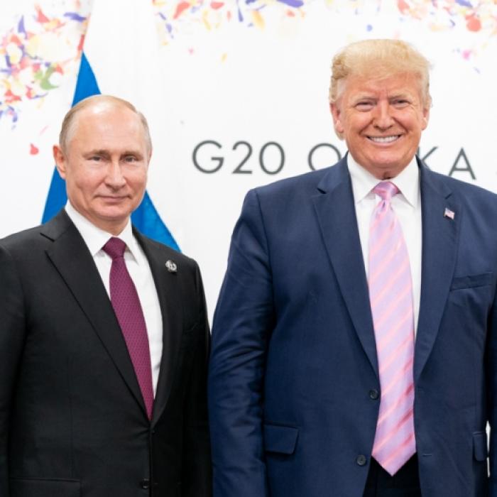 Ex-US-Präsident sendet irre Glückwünsche an Kremlchef Putin