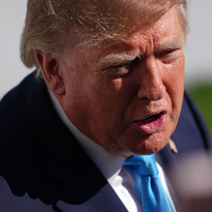 Zum Rückzug gezwungen – US-Präsident gerät im Iran-Krieg unter Druck