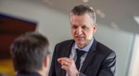 Kanzleramtschef Thorsten Frei lebt privat als Familienvater mit Frau und drei Kindern.