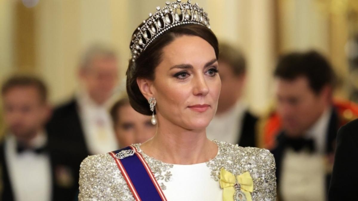 Kate, die Prinzessin von Wales, &uuml;berstrahlte beim ersten Staatsbankett von K&ouml;nig Charles III. im Buckingham-Palast alle. (Foto)