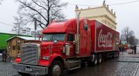 In Rumänien stand ein Coca-Cola-Weihnachtstruck in Flammen.