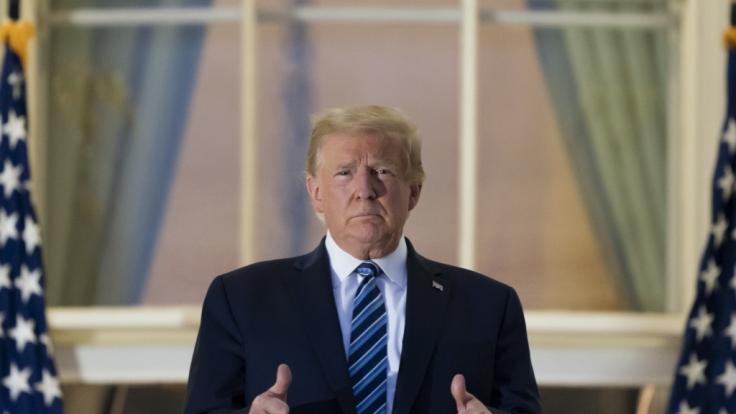 Donald Trumps Ex-Frau Ivana enthüllt eine große Schwäche, die Trump nun zum Verhängnis werden könnte.