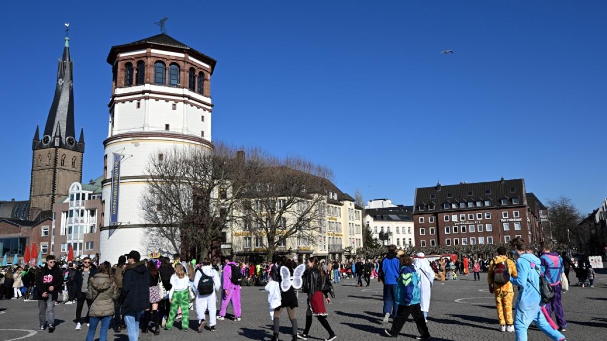 In der D&uuml;sseldorfer Altstadt kam es am Rosenmontag erneut zu einer Messer-Attacke. (Foto)