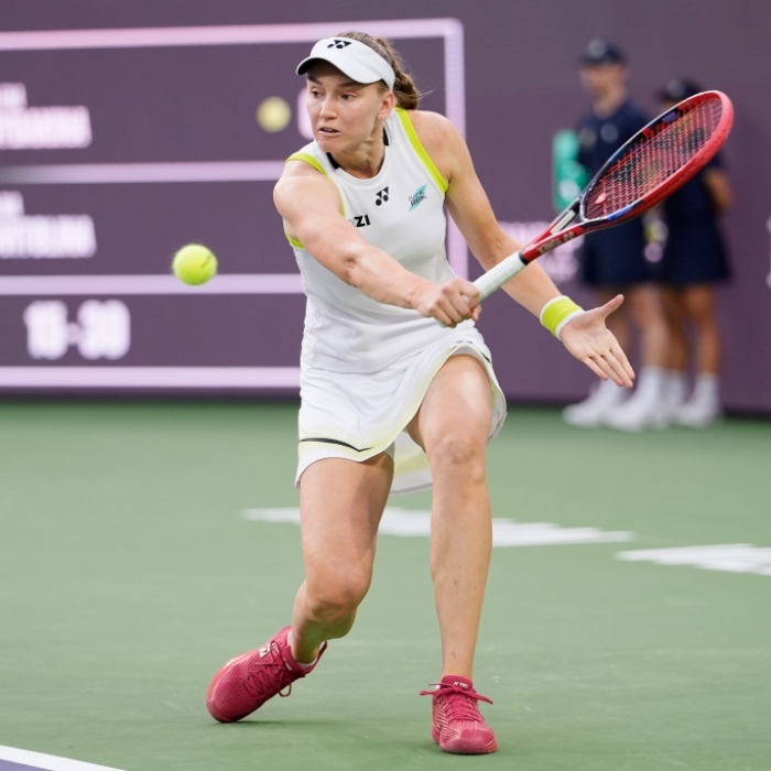 Elena Rybakina bezwingt Caty McNally