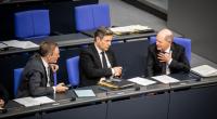 Werden Christian Lindner (FDP), Robert Habeck (Grüne) und Olaf Scholz (SPD, v.l.) noch bis zur nächsten Bundestagswahl 2025 in der Regierung zusammenarbeiten?