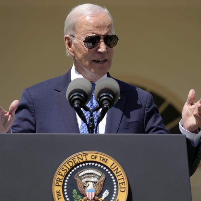 Neuer Peinlich-Auftritt! US-Präsident spricht Parteikollegin mit falschem Namen an