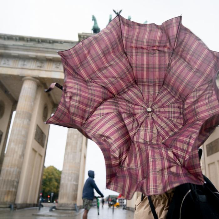 Sturm-Regen-Mix nach Hitze-Keule! So wird das Feiertagswetter