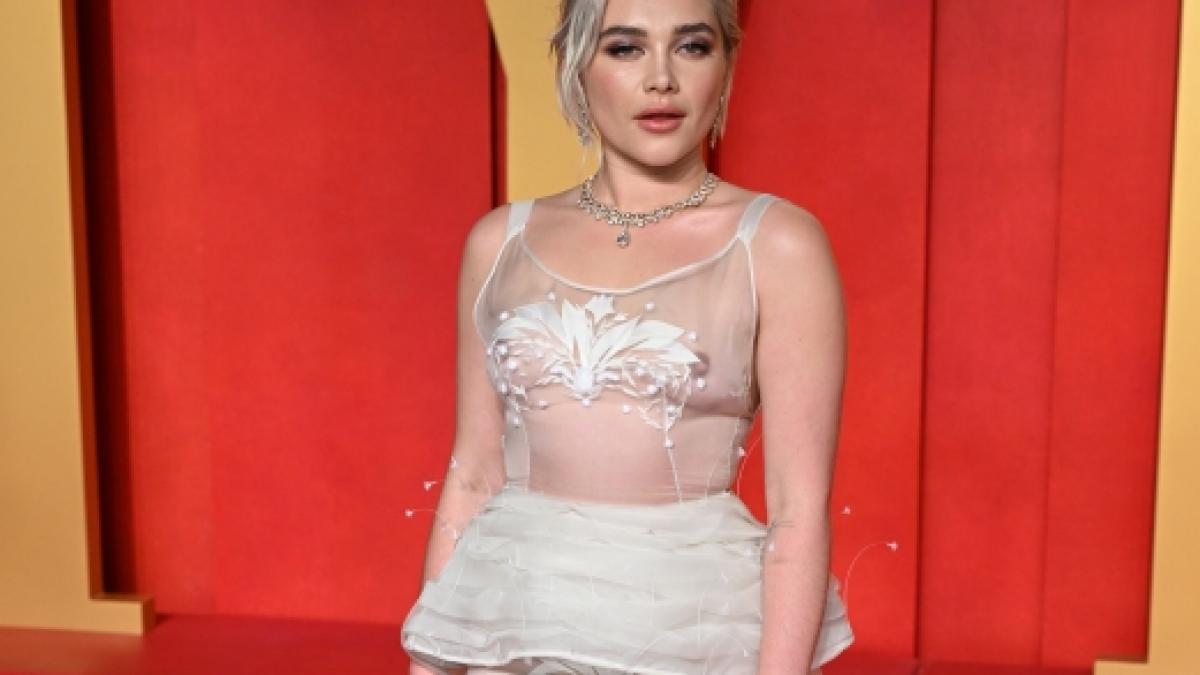 Florence Pugh lie&szlig; bei der Oscar-Aftershow Party der "Vanity Fair" sexy ihre Nippel blitzen. (Foto)