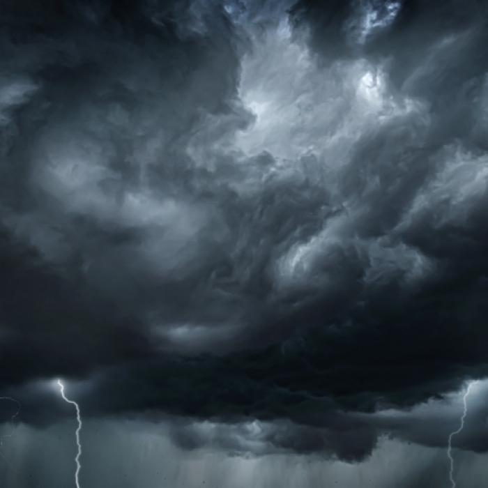 Schwerpunkt verlagert sich! Experten warnen HIER vor Tornados 