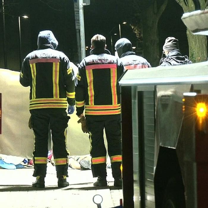 Mann (19) tot nach Parkplatz-Streit - Polizei vermeldet Festnahmen