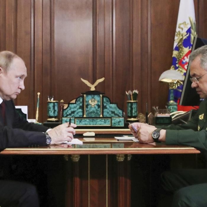 Schockierende Szenen im TV! Schläft Putin hier etwa beinahe ein?