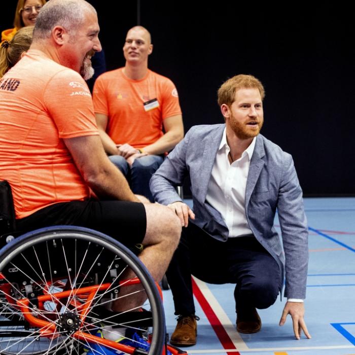 Prinz Harry unter Verdacht! Werden Kriegsversehrte schamlos missbraucht?