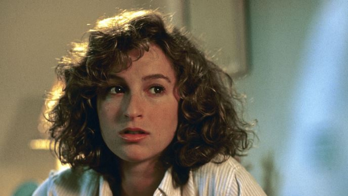 Jennifer Grey ist 30 Jahre nach dem Mega-Erfolg "Dirty Dancing" kaum wiederzuerkennen. (Foto)