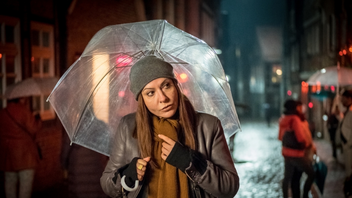 Simone Thomalla spielt im ZDF-Film "Doppelzimmer f&uuml;r drei" Weinspezialistin Anne. (Foto)