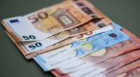 Deutschlands Rentnerinnen und Rentner müssen je nach Krankenversicherung mit bis zu 100 Euro weniger Rente pro Jahr auskommen - schuld sind die erhöhten Zusatzbeiträge der Krankenkassen.