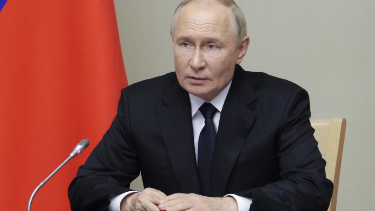 Wladimir Putin leitete am Freitag, 16.08.2024, eine Sitzung mit Mitgliedern des Sicherheitsrates in der Novo-Ogaryovo Staatsresidenz in Moskau. (Foto)